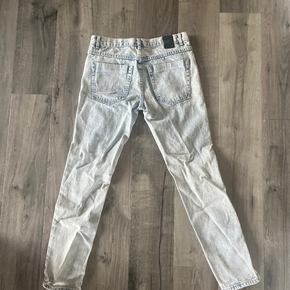 One Teaspoon light wash straight leg distressed patterned denim jeans size 26 - Picture 3 of 6